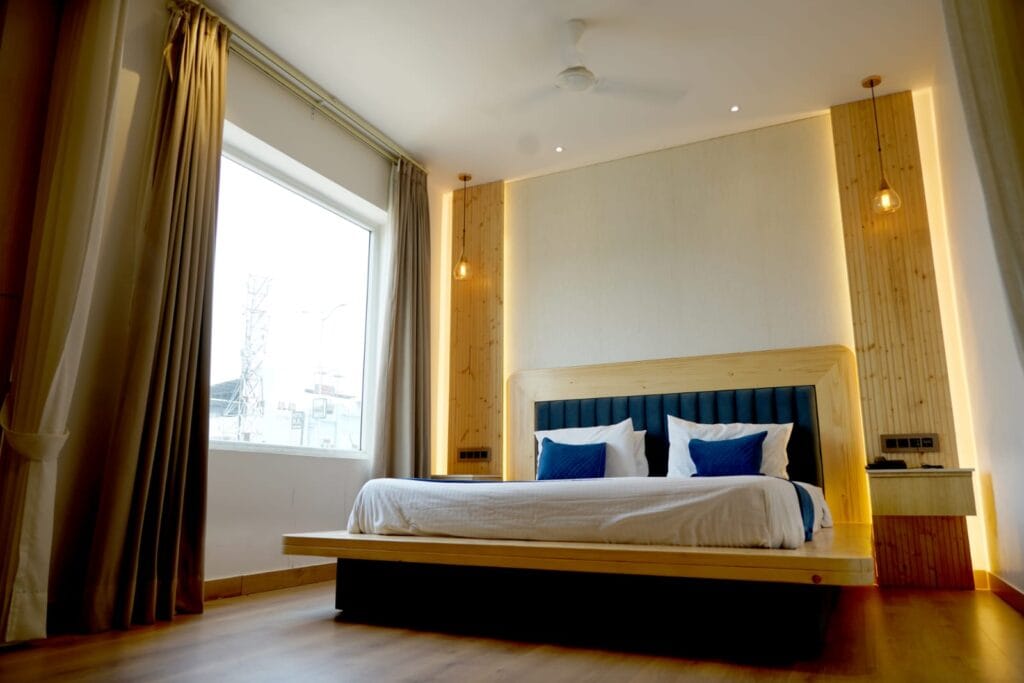 WhatsApp Image 2025-08-23 at 13.32.09